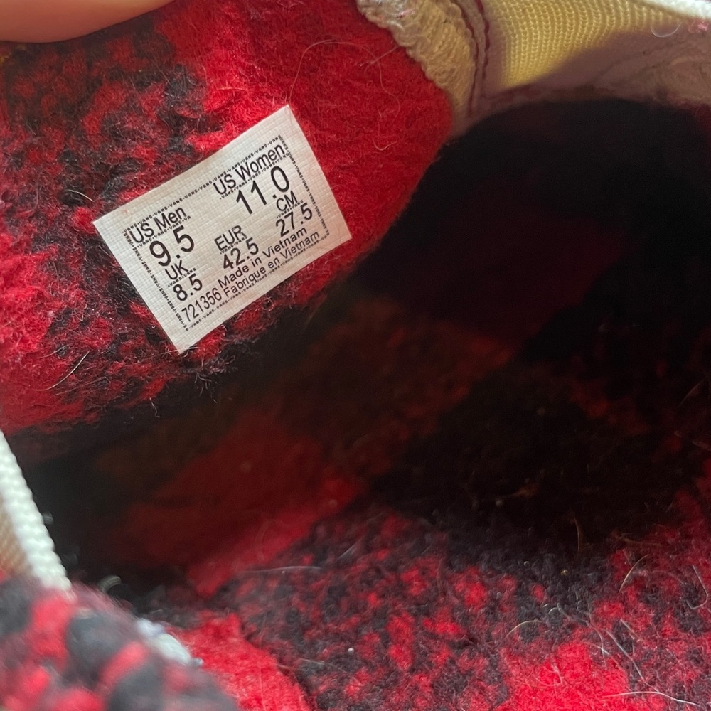 Vans Classic Slip On Cozy Suede Buffalo Check Sherpa Lining 9.5 M / 11 W - Picture 9 of 12